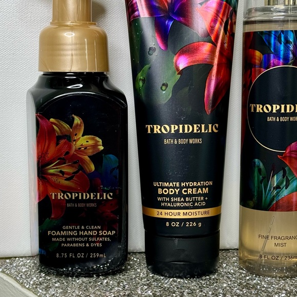 Bath & Body Works Tropidelic Tropical Lotion Body Wash Hand Soap Gift Set NWT - Picture 3 of 6